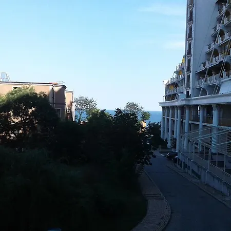Arkadia Palace *